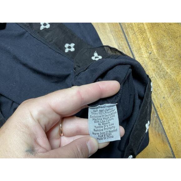 Johnny Was Floral Embroidered Cotton Mini Dress Size Small Black - Picture 9 of 11